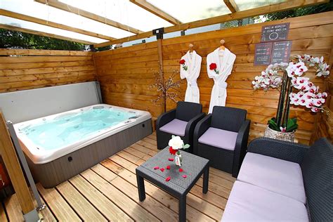 Nuit romantique en amoureux à Perpignan avec jacuzzi privatif